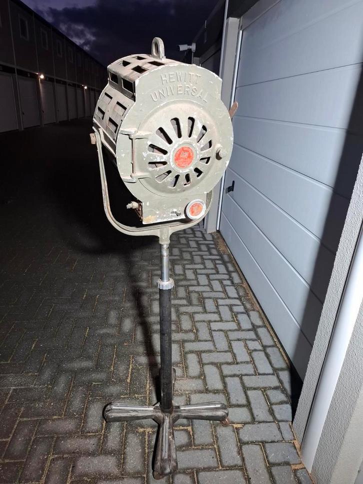 Vintage Hewitt Universal Schijnwerper, Antiek en Kunst, Antiek | Lampen, Ophalen of Verzenden