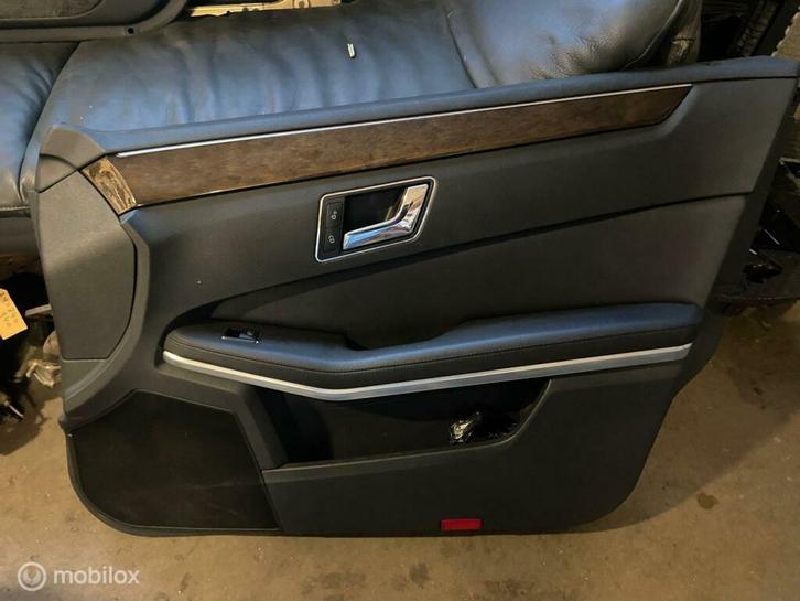 Deurpaneel RV Mercedes E-klasse Estate S212 a2127200251, Auto-onderdelen, Interieur en Bekleding, Mercedes-Benz, Gebruikt, Ophalen of Verzenden