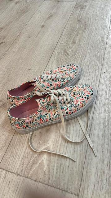 Vans bloemetjes 37 beschikbaar voor biedingen