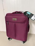 Featherstone 8-wielige zachte handbagagekoffer - paars, Overige materialen, Nieuw, Ophalen of Verzenden, 70 cm of meer