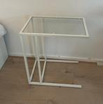 Witte Ikea glazen bijzettafel - Vittsjö, Huis en Inrichting, Tafels | Bijzettafels, Ophalen, Metaal of Aluminium, 55 tot 75 cm