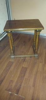 Vintage Franse bijzettafel € 35,00, Ophalen, Rechthoekig, Hout, Minder dan 55 cm