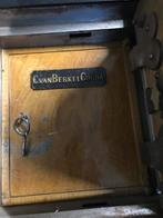 Antieke kluis, Antiek en Kunst, Antiek | Overige Antiek, Ophalen of Verzenden