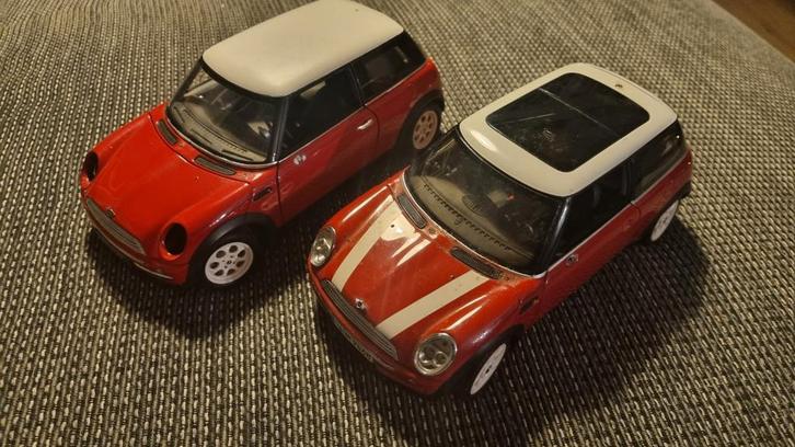 Mini Cooper One Modelauto's Autoart en Kyosho, 1:18, Hobby en Vrije tijd, Modelauto's | 1:18, Gebruikt, Auto, Overige merken, Ophalen of Verzenden