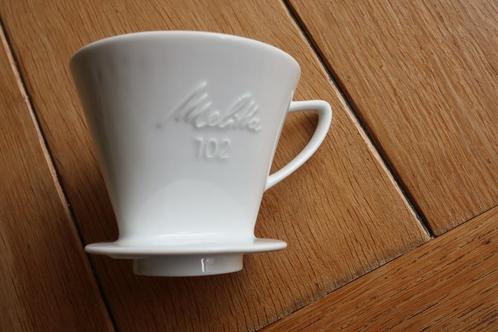 Koffiefilter van porselein, 102 wit, Antiek en Kunst, Antiek | Servies los, Ophalen of Verzenden