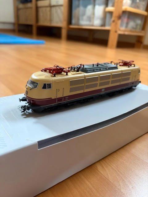 TRIX treinset met verlichting, Hobby en Vrije tijd, Modeltreinen | H0, Gebruikt, Treinset, Gelijkstroom of Wisselstroom, Trix