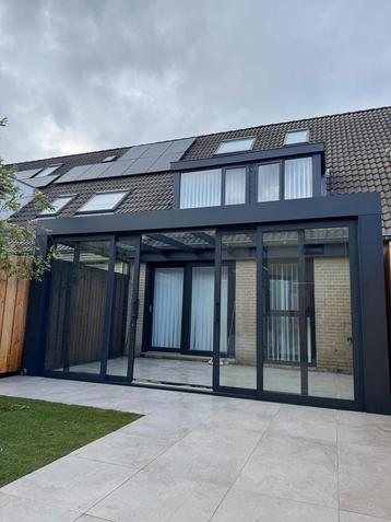 NIEUWE VERANDA lees de beschrijving. beschikbaar voor biedingen