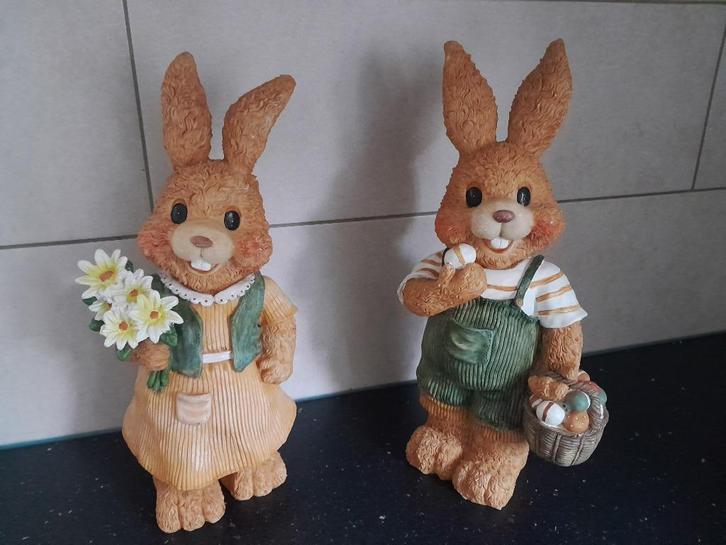 2 hazen, Verzamelen, Dierenverzamelingen, Zo goed als nieuw, Beeldje of Figuurtje, Ophalen of Verzenden