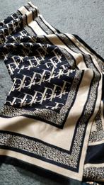 Grote vierkante sjaal, Kleding | Dames, Ophalen of Verzenden, Nieuw, Maat 46/48 (XL) of groter, Sjaal