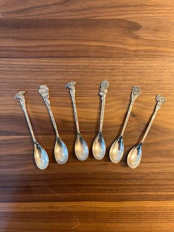 Set van 6 vintage bloemen lepeltjes verzilverd Douwe Egberts beschikbaar voor biedingen