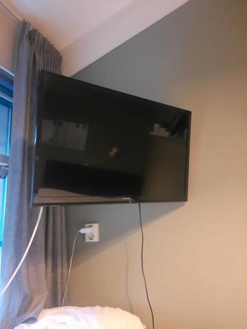 Panasonic Viera 32 inch LCD TV - TX-L32B6E beschikbaar voor biedingen