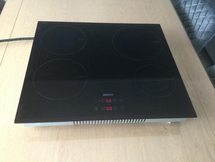 Inductie kookplaat, Witgoed en Apparatuur, Kookplaten, Zo goed als nieuw, Inbouw, Inductie, 4 kookzones, Energieklasse A of zuiniger