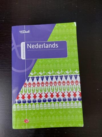 Nederlands Van Dale – Woordenboek  beschikbaar voor biedingen