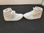 Air Jordan 1 Mid mt 35,5, Kinderen en Baby's, Kinderkleding | Schoenen en Sokken, Ophalen of Verzenden, Nike air jordan, Meisje