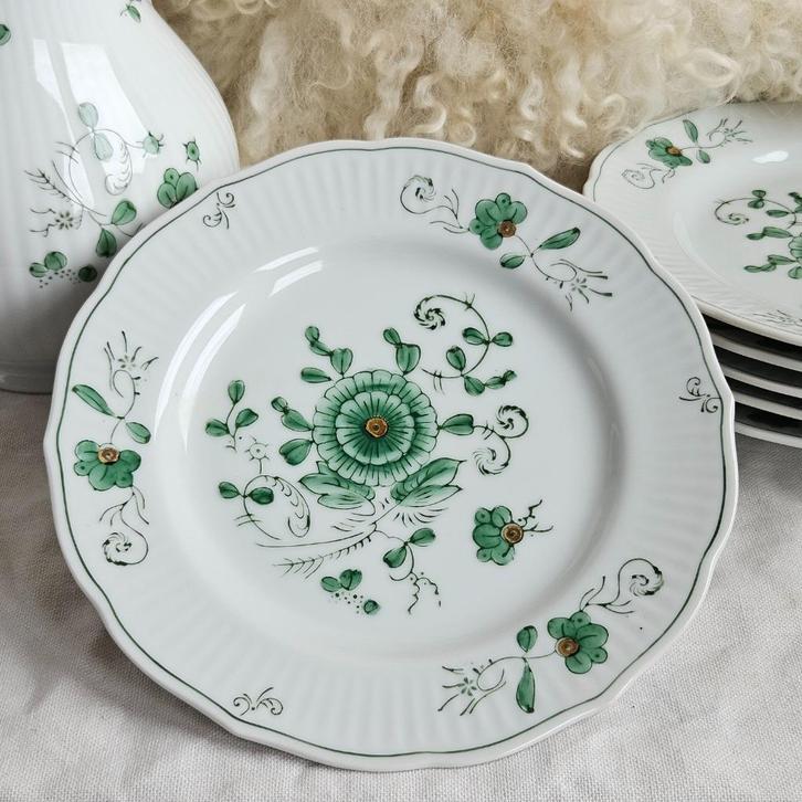 Augus Warnecke Nikko Grun ontbijtbord | per stuk *5=4*, Antiek en Kunst, Antiek | Servies los, Ophalen of Verzenden