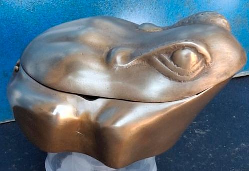 Asbak. PAD. Messing. Ca 1940/1960. 13.5/10/7.5 cm., Verzamelen, Rookartikelen, Aanstekers en Luciferdoosjes, Zo goed als nieuw