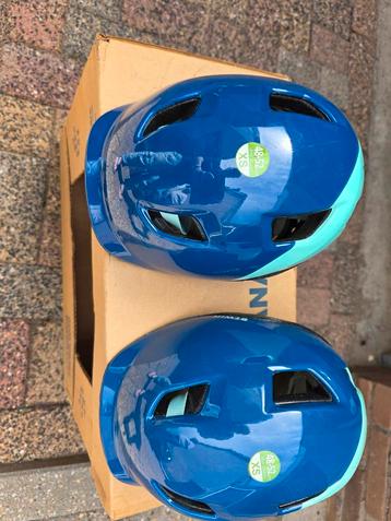 Kinder fietshelmen beschikbaar voor biedingen