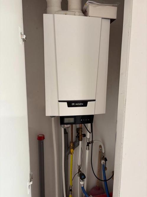 Remeha Tzerra Ace 28C CCS en eTwist thermostat, Doe-het-zelf en Verbouw, Verwarming en Radiatoren, Gebruikt, Cv-ketel of Combi-ketel