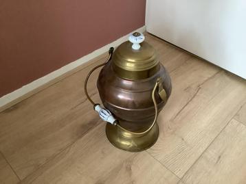 Antieke Koperen Waterketel beschikbaar voor biedingen