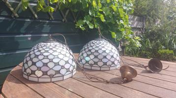 2 mega mooie Tiffany lampen met bloemen design beschikbaar voor biedingen