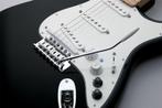 Fender Stratocaster G-5 VG, Powered by Roland, 2012, Ophalen, Zo goed als nieuw, Solid body, Fender