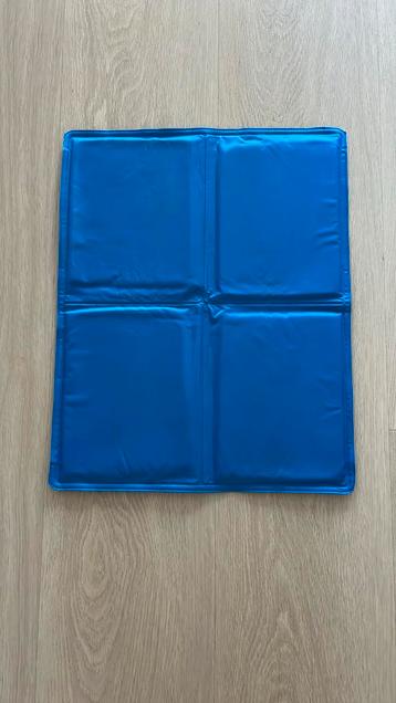 Koelmat hond of kat 50 x 40 beschikbaar voor biedingen