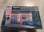 Revell Highway Scenes '60 Corvette, Hobby en Vrije tijd, Auto, Revell, Groter dan 1:32, Ophalen of Verzenden