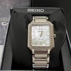 Seiko Solar SUP465P1 Dameshorloge, Seiko, Zo goed als nieuw, Support@seiko.com, 5-11, Akasaka 2-chome
Minato-ku, Tokyo 107-0052
Japan