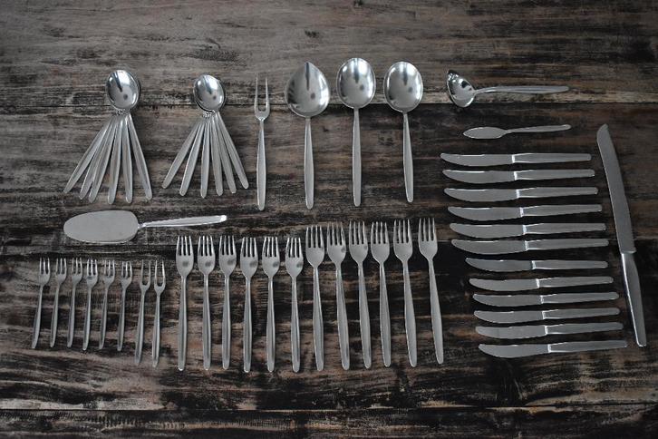 Van Kempen en Begeer Keltum S17 Jeunesse 6 personen cassette, Antiek en Kunst, Antiek | Servies compleet, Ophalen of Verzenden