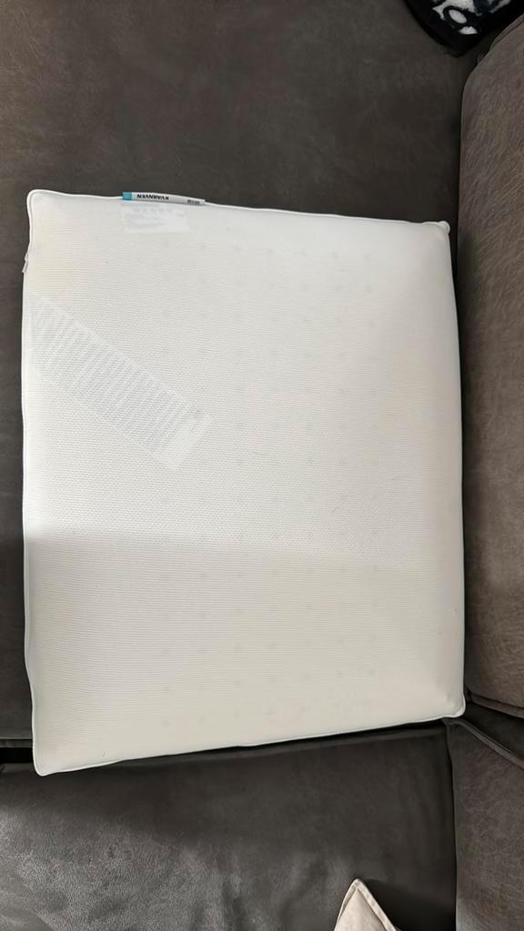 Hoofdkussen | Ergonomisch kvarnven Ikea, Huis en Inrichting, Slaapkamer | Beddengoed, Zo goed als nieuw, Kussen, Eenpersoons, Wit