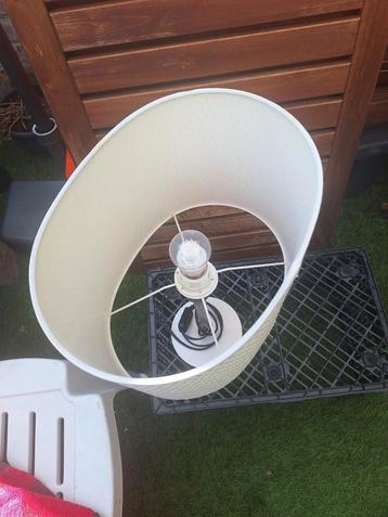 Slaapkamer Lamp beschikbaar voor biedingen