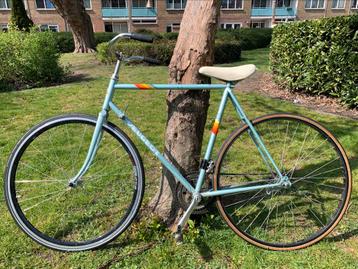 Vintage Peugeot fixie stadsfiets – Framemaat ca. 56/57 cm beschikbaar voor biedingen