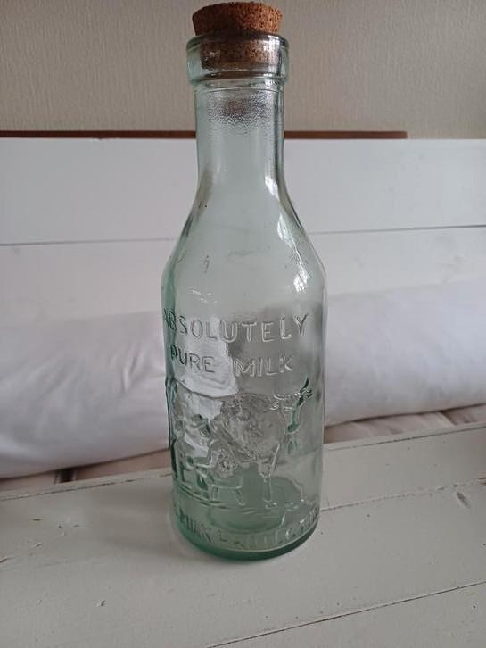 Oude Engelse melkfles, Antiek en Kunst, Curiosa en Brocante, Ophalen of Verzenden