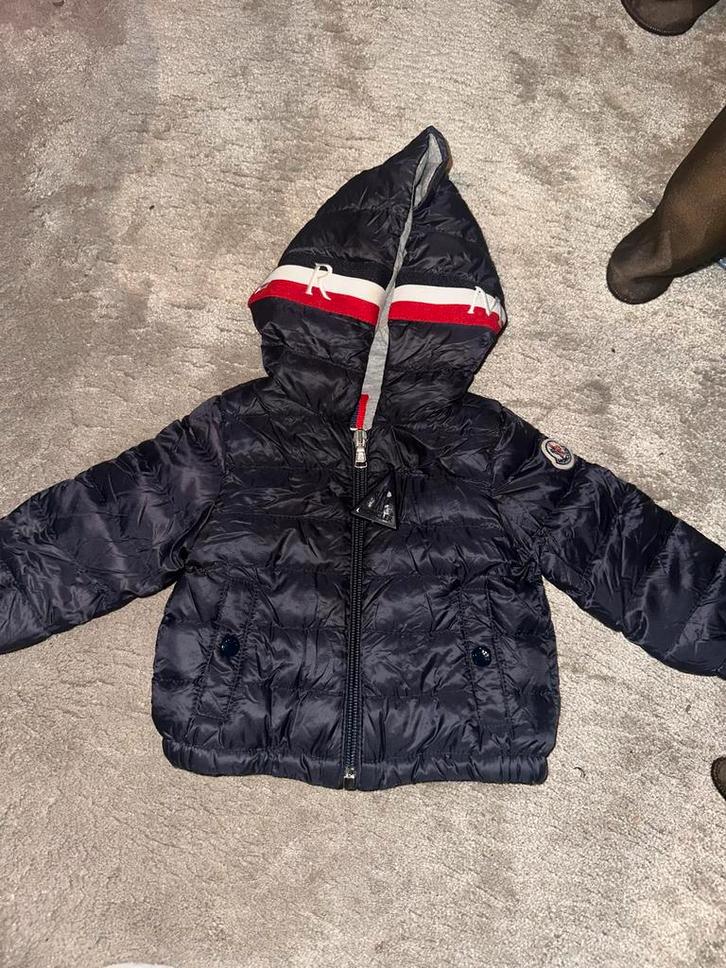 Moncler Jas - Maat 6-9 maanden, Kinderen en Baby's, Kinderkleding | Overige, Zo goed als nieuw, Jongen of Meisje, Ophalen of Verzenden