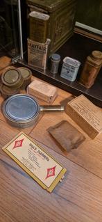 WW2 US Lot Schoenpoets, Lucifers, Luizenenpoeder, Zeep, Verzamelen, Militaria | Algemeen, Ophalen of Verzenden, Landmacht, Amerika