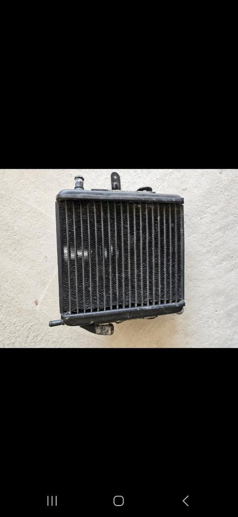Aprilia sr radiateur met bevestegings beugel, Auto-onderdelen, Airco en Verwarming, Honda, Peugeot, Suzuki, Rover, Nieuw, Ophalen of Verzenden