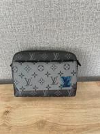 LOUIS VUITTON FASTLINE MESSENGER BAG, Zwart, Nieuw, Leer, Ophalen