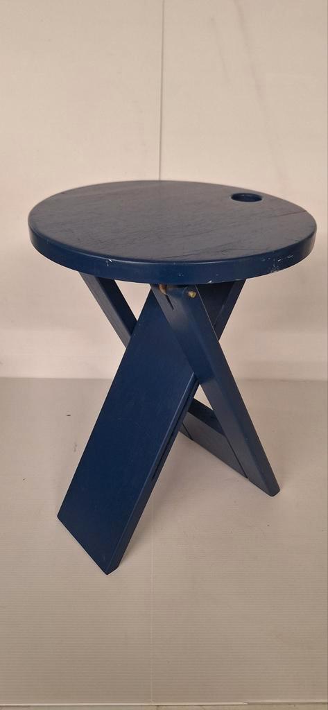 Leuke blauwe kruk, Huis en Inrichting, Krukjes, Gebruikt, Hout, Ophalen of Verzenden