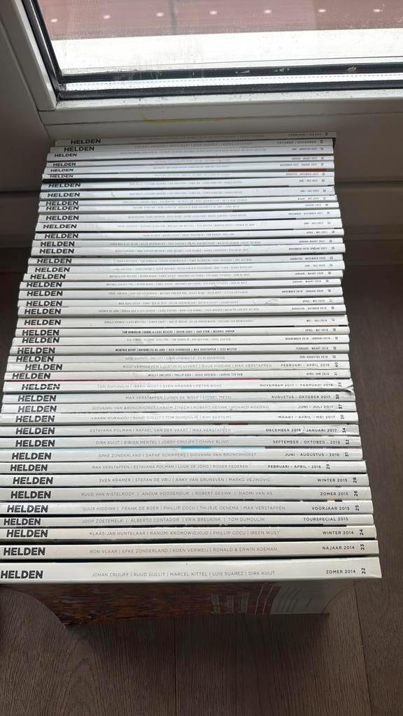 Grote collectie HELDEN Magazines (2014–2023), Huis en Inrichting, Stoffering | Gordijnen en Lamellen, Zo goed als nieuw, 200 cm of meer