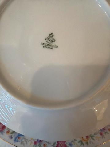 Tirschenreuth Duitsland: 1 groot bord & 7 gebaksbordjes beschikbaar voor biedingen