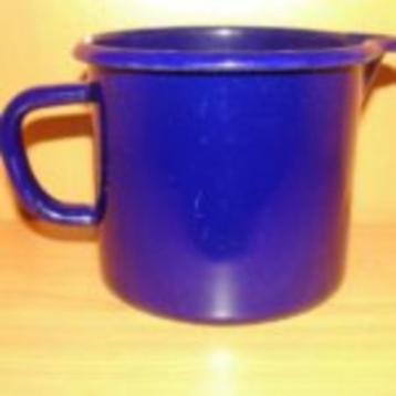 Kobaltblauw emaille vintage kannetje beschikbaar voor biedingen