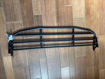 Hondenrek Renault captur zo goed als nieuw beschikbaar voor biedingen