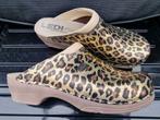 NIEUW Ledi ziekenhuisklomp mt 41 panter bling motief, Ophalen, Nieuw, Bruin, Sneakers of Gympen