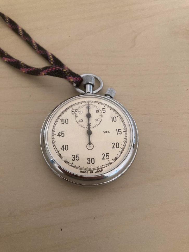 Vintage mechanische stopwatch made in de USSR, Sieraden, Tassen en Uiterlijk, Horloges | Antiek, Overige merken, Staal, 1960 of later