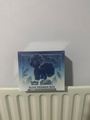 Silver Tempest Elite Trainer Box beschikbaar voor biedingen