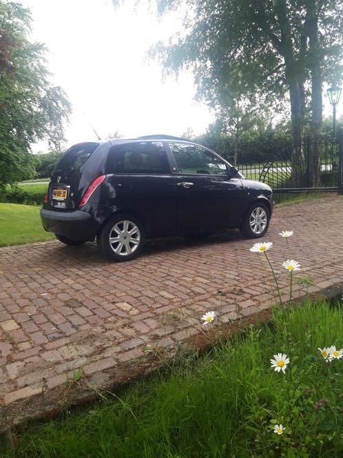 Lancia Ypsilon 1.2 16V 80 PK airco Pan.sch.kanteldak 2005, Auto's, Lancia, Particulier, Ypsilon, Benzine, B, Hatchback, Handgeschakeld