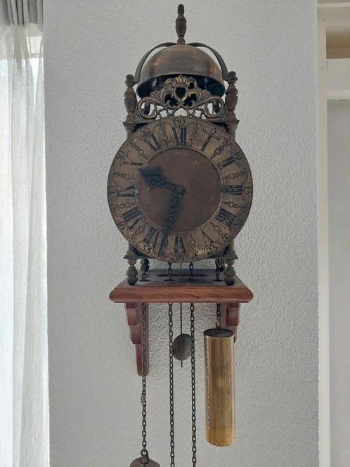 Engelse Lantaarnklok op houten console  Franz Hermle, Antiek en Kunst, Antiek | Klokken, Ophalen