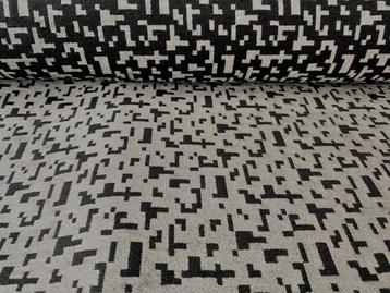 STOF VOOR DESIGN: Romo 8-Bit Arcade max. 4,25 meter beschikbaar voor biedingen