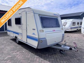 Adria Unica B 462 DP bj.2002 met VOORTENT en DOUCHE!!! beschikbaar voor biedingen