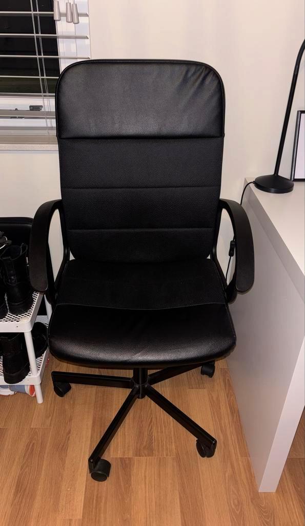 IKEA Bureaustoel, Huis en Inrichting, Bureaustoelen, Gebruikt, Bureaustoel, Zwart, Ergonomisch, Ophalen